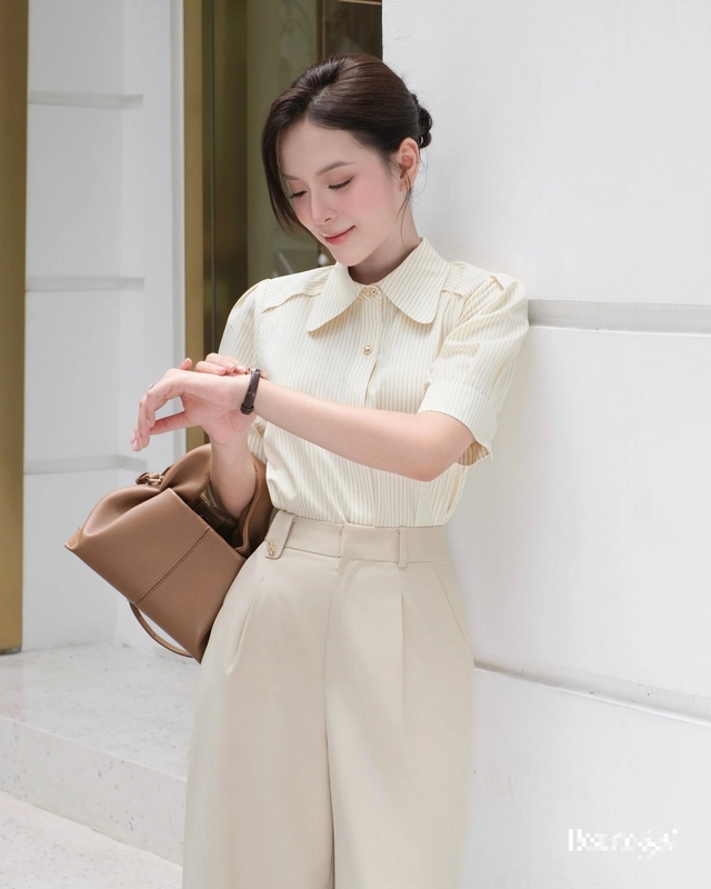 Phối đồ với sơ mi nữ mùa hè: 7 ngày 7 phong cách mát rượi, sang chảnh- Ảnh 3. Phối đồ với sơ mi nữ mùa hè: 7 ngày 7 phong cách mát rượi, sang chảnh- Ảnh 3.