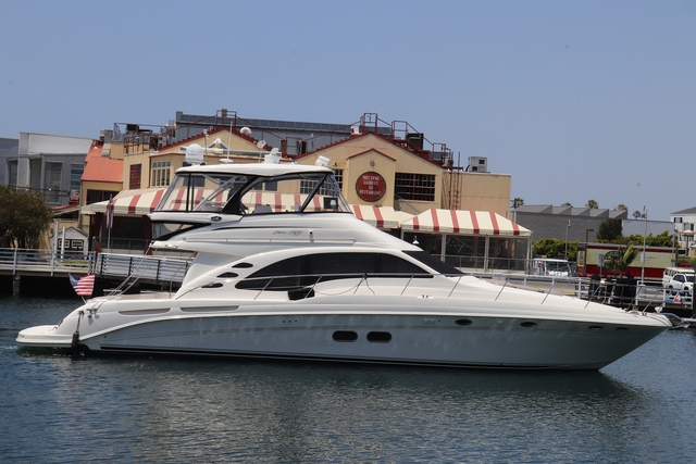 Newport Beach: Vẻ đẹp California gợi nhớ biển Mũi N&eacute; - Ảnh 3.
