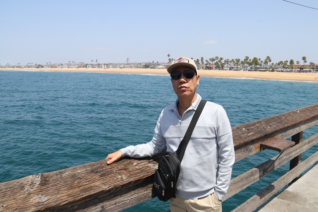 Newport Beach: Vẻ đẹp California gợi nhớ biển Mũi N&eacute; - Ảnh 4.