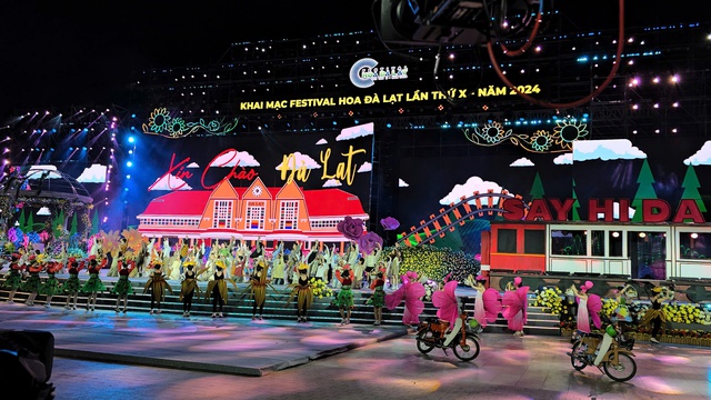 Festival Hoa Đà Lạt 2026: Bản giao hòa của sắc hoa và âm nhạc - Ảnh 4. Festival Hoa Đà Lạt 2026: Bản giao hòa của sắc hoa và âm nhạc - Ảnh 4.
