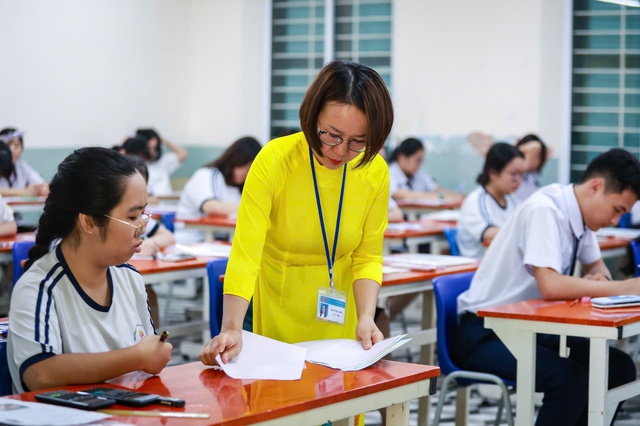 Chấm thi tốt nghiệp THPT: Mở không có nghĩa là cảm tính - Ảnh 2.