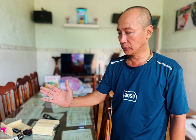 Người dân bức xúc vì bụi từ nhà máy viên nén- Ảnh 1. Người dân bức xúc vì bụi từ nhà máy viên nén- Ảnh 1.