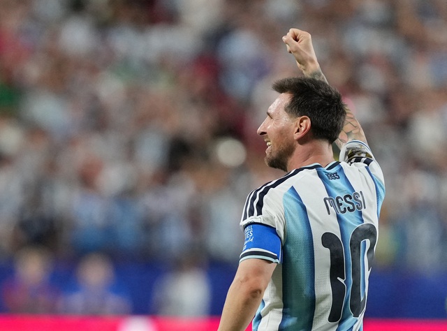Nhà báo Argentina bất ngờ tiết lộ bí mật xót xa khiến Messi phải khóc- Ảnh 2. Nhà báo Argentina bất ngờ tiết lộ bí mật xót xa khiến Messi phải khóc- Ảnh 2.