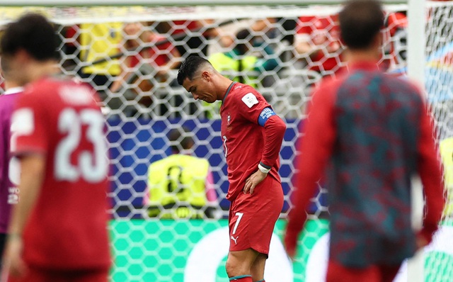 Báo châu Âu chê Bồ Đào Nha, chỉ ra sự thật đau lòng về Ronaldo khi bị Congo chia điểm- Ảnh 1. Báo châu Âu chê Bồ Đào Nha, chỉ ra sự thật đau lòng về Ronaldo khi bị Congo chia điểm- Ảnh 1.
