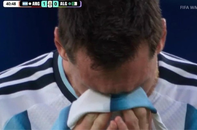Nhà báo Argentina bất ngờ tiết lộ bí mật xót xa khiến Messi phải khóc- Ảnh 1. Nhà báo Argentina bất ngờ tiết lộ bí mật xót xa khiến Messi phải khóc- Ảnh 1.