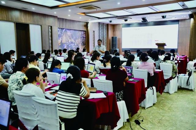 Tập huấn toàn diện, nâng chất lượng nguồn nhân lực ngành y tế Quảng Trị- Ảnh 3. Tập huấn toàn diện, nâng chất lượng nguồn nhân lực ngành y tế Quảng Trị- Ảnh 3.