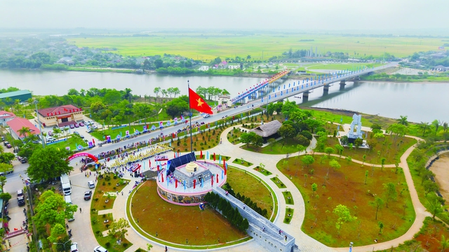 Ng&oacute;ng đợi tiếng chu&ocirc;ng h&ograve;a b&igrave;nh ng&acirc;n vang từ đất thi&ecirc;ng Quảng Trị!- Ảnh 7.