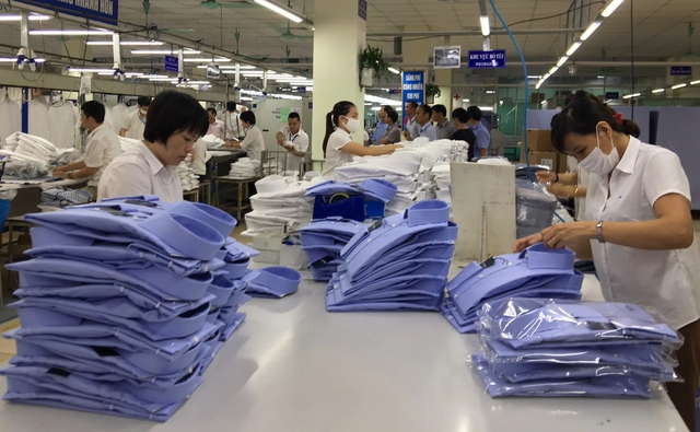 Bộ Tài chính nói gì về hiện tượng lạ nhập siêu hơn 15 tỉ USD?- Ảnh 2. Bộ Tài chính nói gì về hiện tượng lạ nhập siêu hơn 15 tỉ USD?- Ảnh 2.