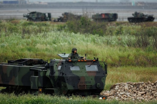 Việc phóng HIMARS ra eo biển Đài Loan hé lộ kế hoạch tác chiến của Đài Bắc? - Ảnh 1.
