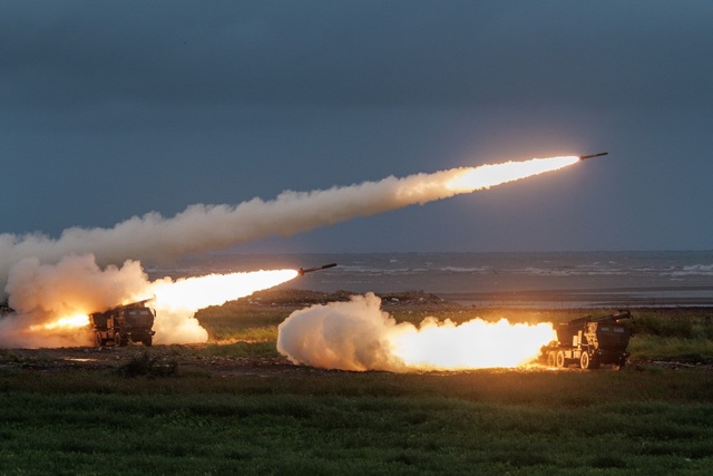 Việc phóng HIMARS ra eo biển Đài Loan hé lộ kế hoạch tác chiến của Đài Bắc? - Ảnh 3.