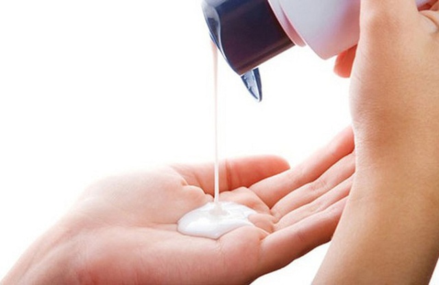 Lotion cho da dầu mụn, nhạy cảm khỏe đẹp từ gốc có lượt ‘chốt đơn’ top đầu- Ảnh 2. Lotion cho da dầu mụn, nhạy cảm khỏe đẹp từ gốc có lượt ‘chốt đơn’ top đầu- Ảnh 2.