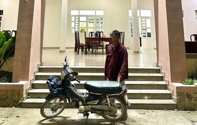 Công an thành phố Đồng Nai: Nhanh chóng truy tìm nghi can gây tai nạn rồi bỏ trốn- Ảnh 1. Công an thành phố Đồng Nai: Nhanh chóng truy tìm nghi can gây tai nạn rồi bỏ trốn- Ảnh 1.