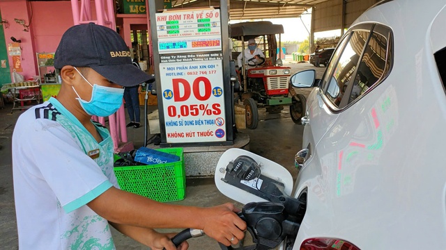 Giá xăng dầu hôm nay 17.6.2026: Trong nước sắp có đợt giảm giá mạnh - Ảnh 1.