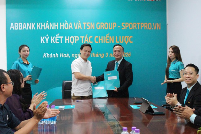 ABBank Khánh Hòa đồng hành cùng khách hàng trong kỷ nguyên số- Ảnh 1. ABBank Khánh Hòa đồng hành cùng khách hàng trong kỷ nguyên số- Ảnh 1.