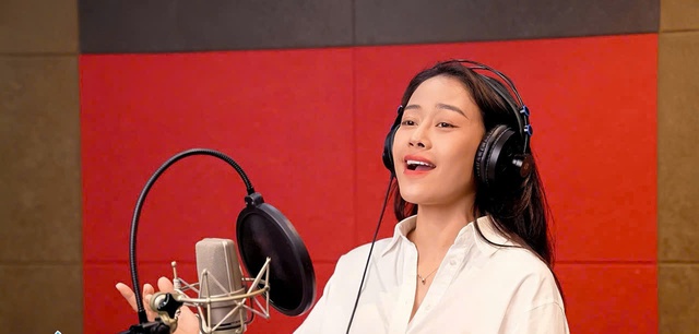 Nhiều nghệ sĩ nổi tiếng hát 'Áo xanh gọi tương lai' chào mừng Đại hội Đoàn- Ảnh 6. Nhiều nghệ sĩ nổi tiếng hát 'Áo xanh gọi tương lai' chào mừng Đại hội Đoàn- Ảnh 6.
