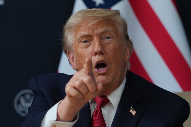 Ông Trump gọi những người chỉ trích thỏa thuận Iran là 'ghen tỵ, ngu ngốc' - Ảnh 1.