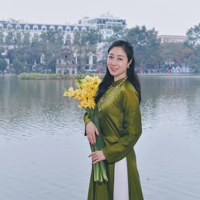Cuộc sống của những hoa khôi học viện báo chí đình đám một thời, giờ ra sao? - Ảnh 3.