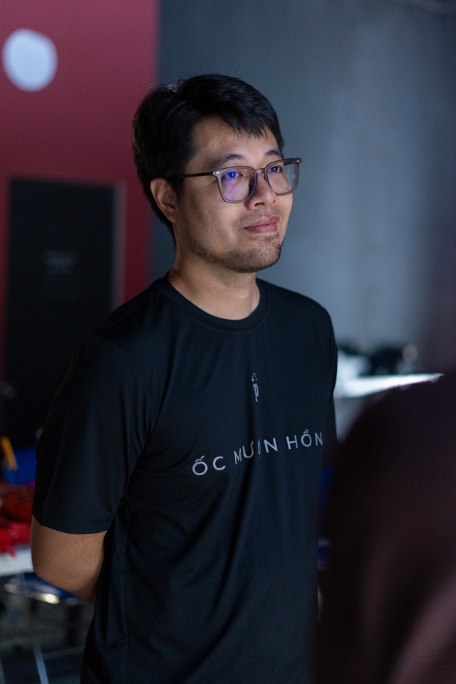 Đinh Tuấn Vũ nói lý do chọn Tiểu Vy, trải lòng về doanh thu 'Ốc mượn hồn'- Ảnh 2. Đinh Tuấn Vũ nói lý do chọn Tiểu Vy, trải lòng về doanh thu 'Ốc mượn hồn'- Ảnh 2.