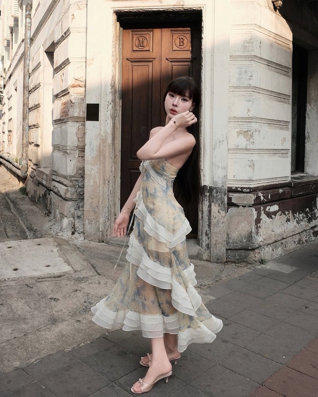 Xu hướng bèo nhún và màu pastel 'rất điện ảnh' lên ngôi mùa du lịch hè - Ảnh 3.