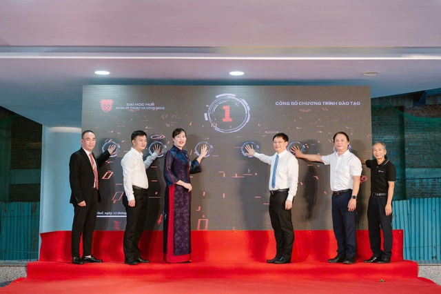 Đại học Huế mở rộng đào tạo nhân lực cho kỷ nguyên số - Ảnh 1. Đại học Huế mở rộng đào tạo nhân lực cho kỷ nguyên số - Ảnh 1.
