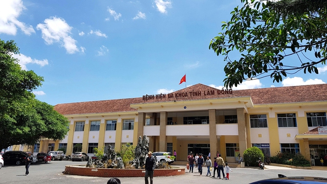 Bệnh viện Đa khoa tỉnh Lâm Đồng: Điểm sáng y tế vùng Tây nguyên - Ảnh 1.