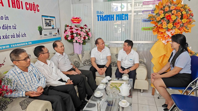 Báo Thanh Niên đã luôn sát cánh cùng địa phương trên chặng đường xây dựng và phát triển.- Ảnh 1. Báo Thanh Niên đã luôn sát cánh cùng địa phương trên chặng đường xây dựng và phát triển.- Ảnh 1.