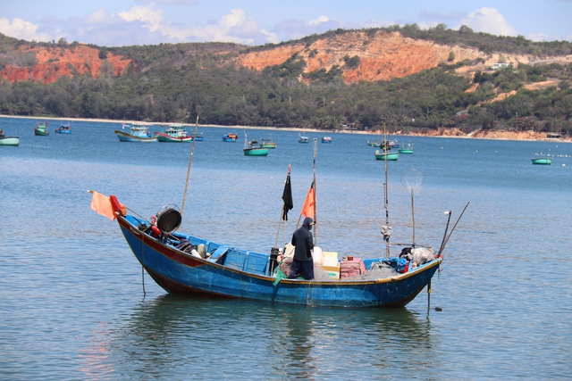 L&acirc;m Đồng tiến ra biển lớn: Biển khơi m&aacute;u thịt ng&agrave;n đời- Ảnh 1.