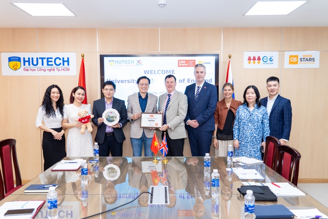 Chạm chuẩn giáo dục Anh quốc cùng chương trình Cử nhân UWE Bristol tại HUTECH - Ảnh 1. Chạm chuẩn giáo dục Anh quốc cùng chương trình Cử nhân UWE Bristol tại HUTECH - Ảnh 1.