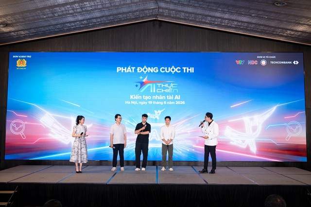 Techcombank tiếp tục đồng tổ chức v&agrave; t&agrave;i trợ độc quyền &lsquo;AI Thực Chiến&rsquo; m&ugrave;a 2 - Ảnh 2.