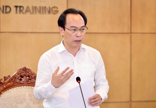 Hôm nay Bộ trưởng Hoàng Minh Sơn giải trình những vấn đề 'nóng' của giáo dục- Ảnh 1.