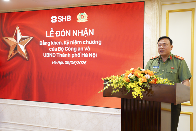 Từ cán bộ nhân viên SHB bảo vệ khách hàng đến bằng khen của Bộ Công an - Ảnh 2.
