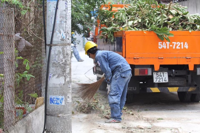 Những khoảng lặng giữa dòng điện - Ảnh 3.