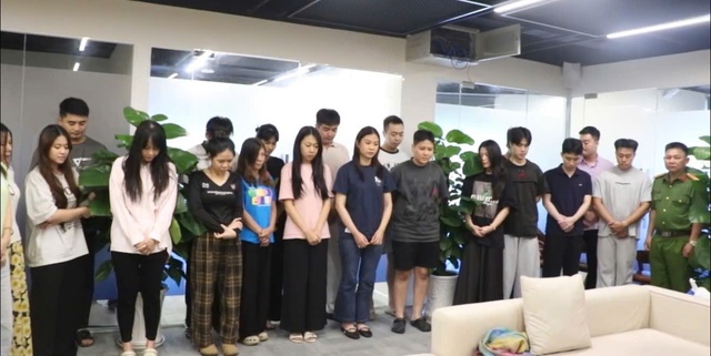 C&ocirc;ng an TP.HCM khởi tố gần 200 người đường d&acirc;y lừa đảo 'hợp đồng kỳ nghỉ',  - Ảnh 2.