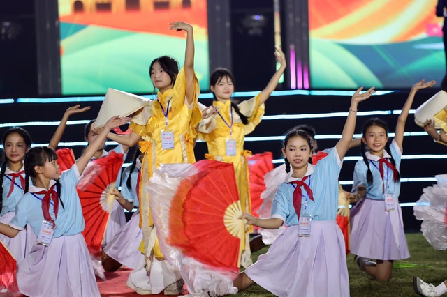Hơn 2.000 thiếu nhi hội tụ tại Đà Lạt dự Festival Thiếu nhi toàn quốc đầu tiên - Ảnh 9.