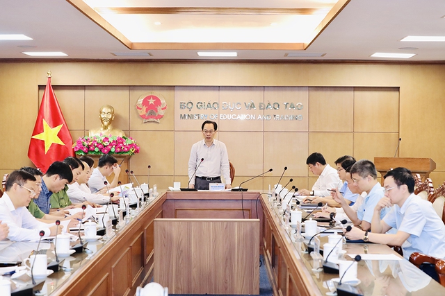 Thi tốt nghiệp THPT 2026: Quy mô nhiều tỉnh tăng mạnh, tìm phương án vận chuyển đề - Ảnh 2.