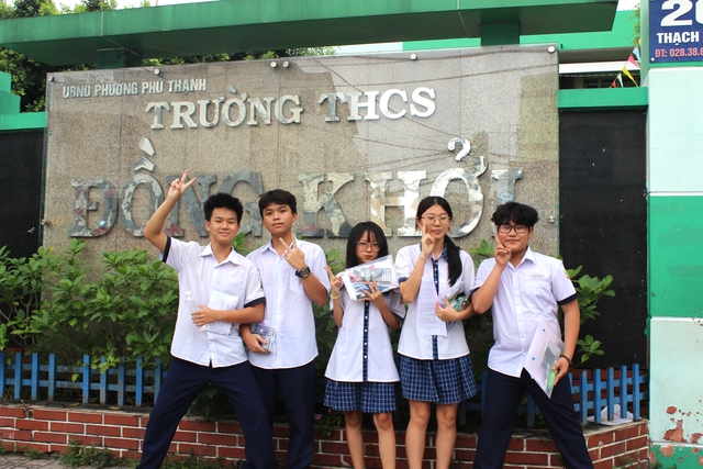 'Đề toán thi lớp 10 TP.HCM mà cho năm ngoái là em thủ khoa rồi' - Ảnh 3.