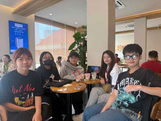  Văn minh hay tính toán? - Ảnh 1.