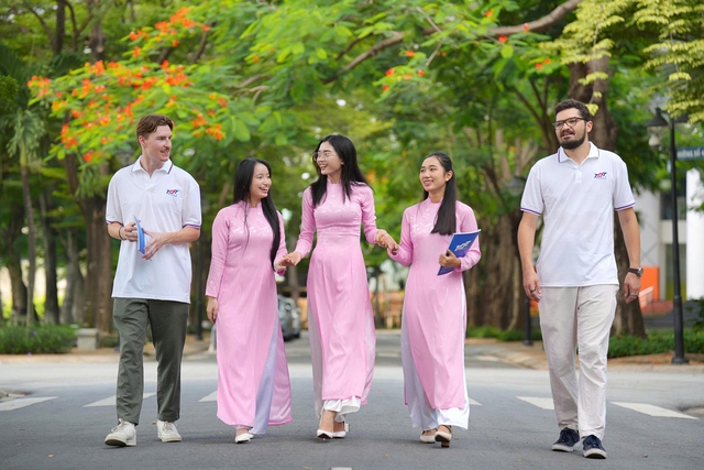 Trường ĐH Tôn Đức Thắng đưa chương trình cử nhân quốc tế đến sinh viên Việt Nam- Ảnh 4. Trường ĐH Tôn Đức Thắng đưa chương trình cử nhân quốc tế đến sinh viên Việt Nam- Ảnh 4.