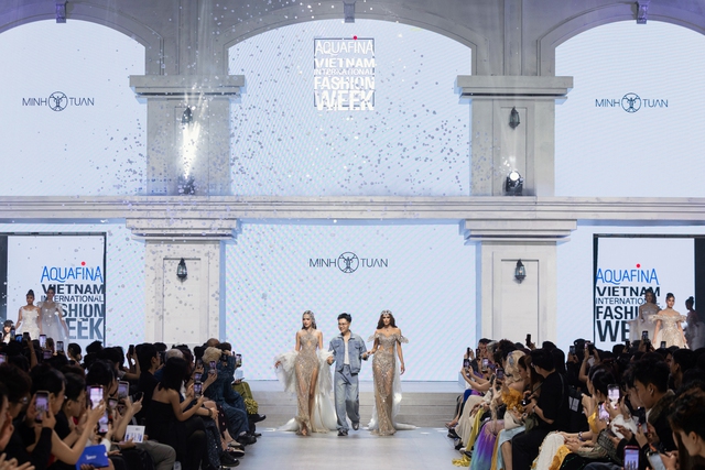 Miss Grand International All Stars 2026 làm vedette cho nhà thiết kế Nguyễn Minh Tuấn - Ảnh 3.