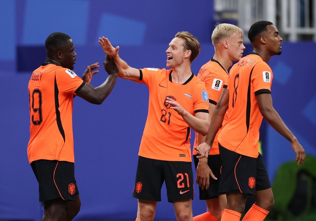 Canh bạc không tưởng của HLV Koeman- Ảnh 4. Canh bạc không tưởng của HLV Koeman- Ảnh 4.