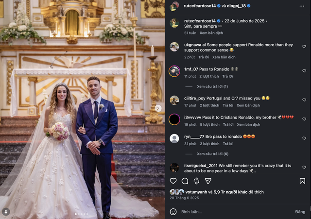 Hãy chuyền cho CR7- Ảnh 1. Hãy chuyền cho CR7- Ảnh 1.