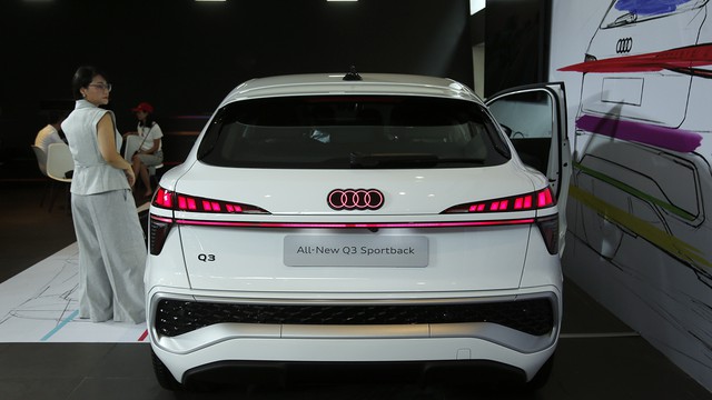 Audi Q3 2026 gia nhập thị trường Việt Nam, giá từ 2,099 tỉ đồng - Ảnh 4.