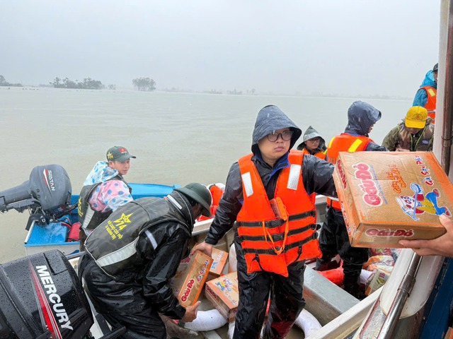 Báo chí phải trở thành 'ngọn hải đăng' giữa biển thông tin- Ảnh 2. Báo chí phải trở thành 'ngọn hải đăng' giữa biển thông tin- Ảnh 2.