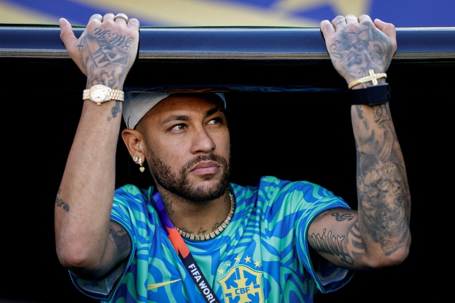 Tổng thống Brazil lại gây sốt, chỉ trích Neymar đi World Cup ‘để làm việc từ xa’?- Ảnh 1. Tổng thống Brazil lại gây sốt, chỉ trích Neymar đi World Cup ‘để làm việc từ xa’?- Ảnh 1.