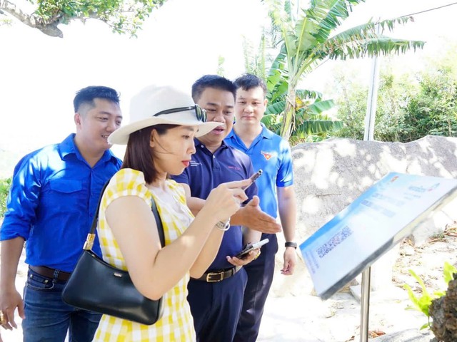 Tuổi trẻ quảng bá du lịch đảo Nhơn Châu bằng công nghệ số- Ảnh 3. Tuổi trẻ quảng bá du lịch đảo Nhơn Châu bằng công nghệ số- Ảnh 3.