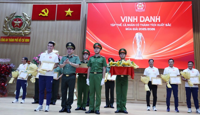 Vô địch Cúp quốc gia, CLB CA TP.HCM đầu tư mạnh để trở lại đúng vị thế- Ảnh 2. Vô địch Cúp quốc gia, CLB CA TP.HCM đầu tư mạnh để trở lại đúng vị thế- Ảnh 2.