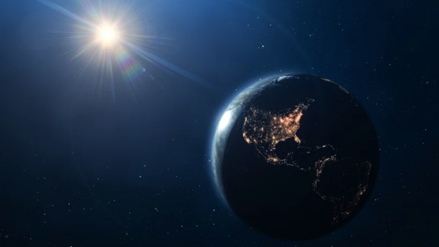 The Sun may not engulf Earth after all, scientists say - Ảnh 1.