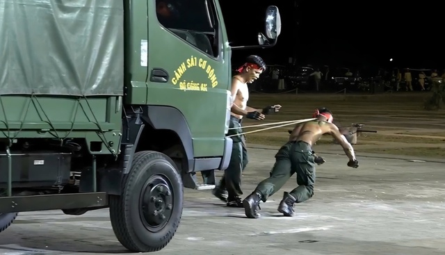 Hàng vạn người Đà Lạt dự khán hội thao quân sự, võ thuật và thể thao CAND - Ảnh 9.