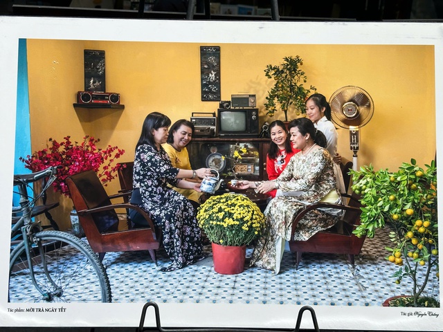Sài Gòn Áo dài: Hành trình từ ký ức đô thị đến biểu tượng văn hóa- Ảnh 3. Sài Gòn Áo dài: Hành trình từ ký ức đô thị đến biểu tượng văn hóa- Ảnh 3.