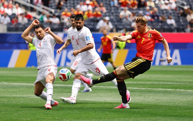 Iran quá kiên cường, Bỉ gây thất vọng và mắc sai lầm nghiêm trọng: Hòa 0-0- Ảnh 1. Iran quá kiên cường, Bỉ gây thất vọng và mắc sai lầm nghiêm trọng: Hòa 0-0- Ảnh 1.